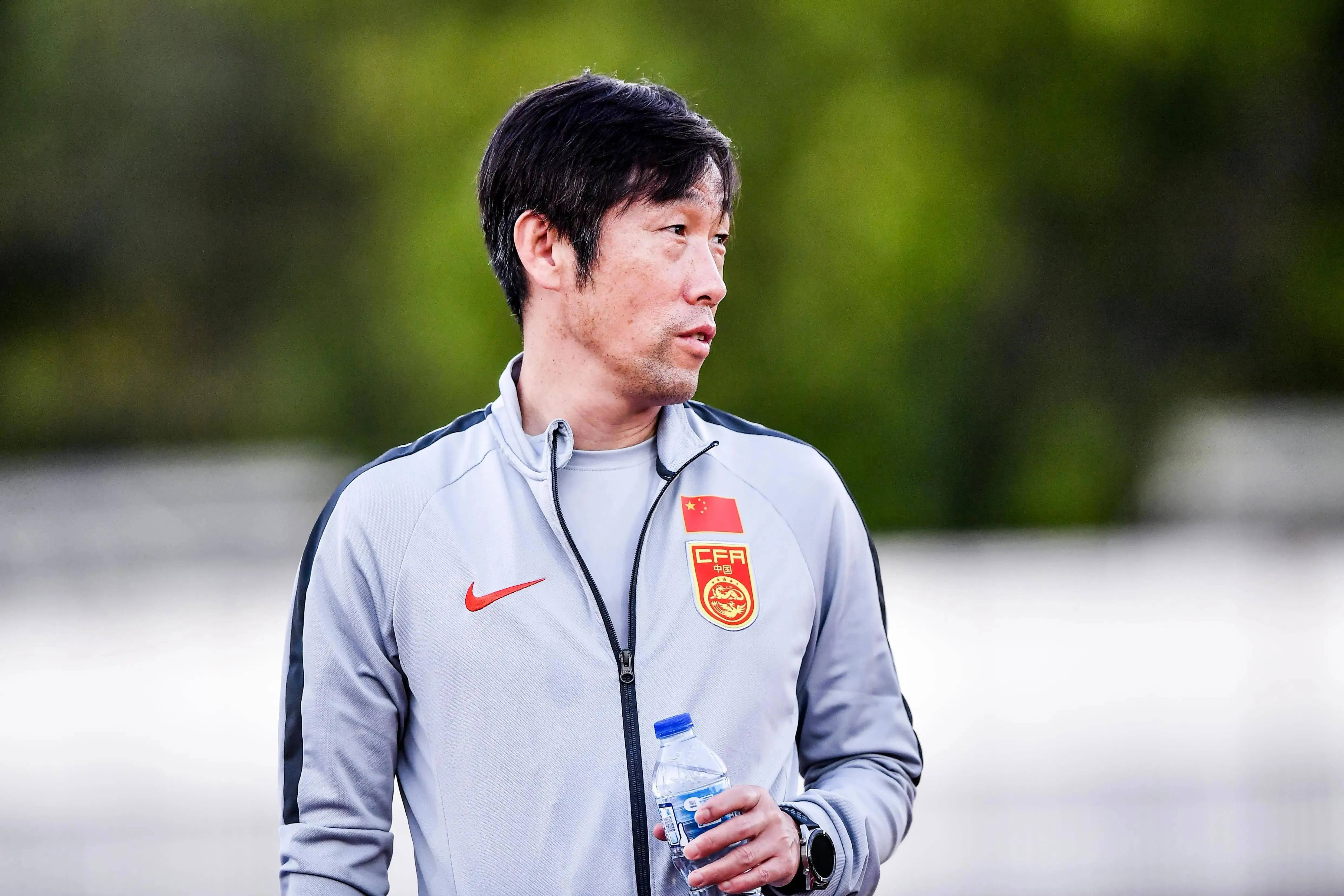 大反转宋凯排阵一盘大棋，国足新帅有变，亚洲足球先生