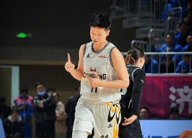 自曝告别女篮国家队!黄思静:遗憾隐藏在人生的每处角落